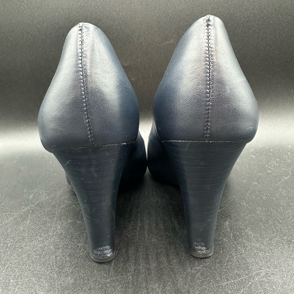 Tory Burch Melinda Peep Toe Wedges Pump Size 8M Navy Blue Leather 3.5" Heel $395 - Picture 7 of 7